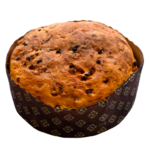 Folar embrulhado numa forma castanha